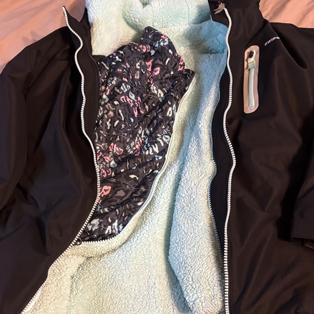 Swiss Tech Black Jacket with Mint Sherpa Lining
